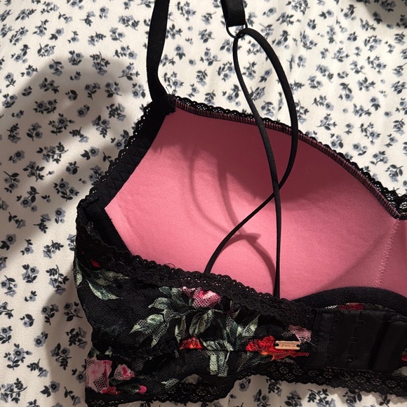 Victoria’s Secret Floral Lace Bralette - Black and Red - Picture 6 of 9